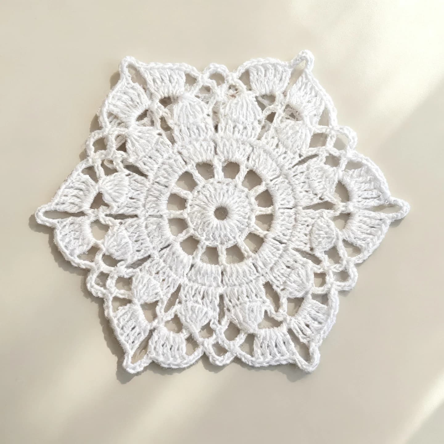 Eight-Point Wheel Doily — Free 8-Round Crochet Lace Pattern crochet pattern